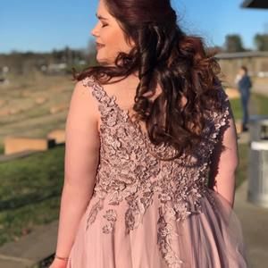 Meet your Posher, Cassie